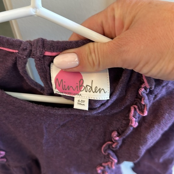 Adorable Purple Dress with Pink Ruffle Detail - Picture 3 of 4